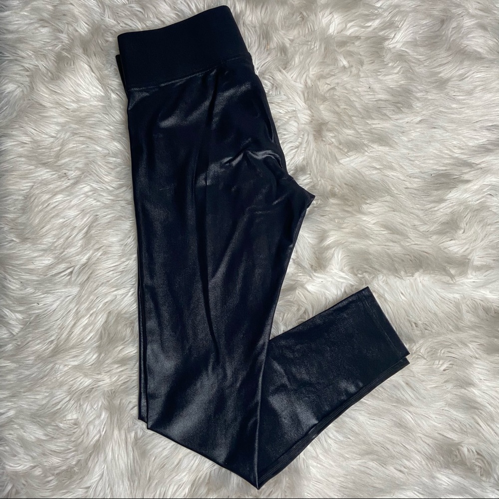 CARBON38 Regular Rise Leggings Takara Shine Black - Picture 9 of 11